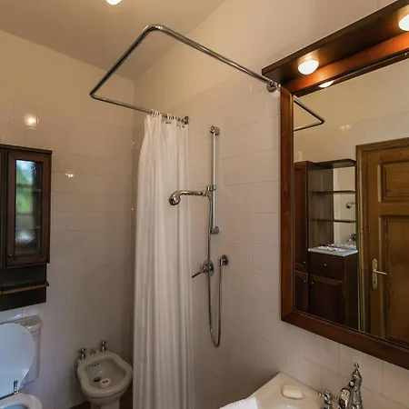 Villa Santa Fiora Farmhouse Villa *