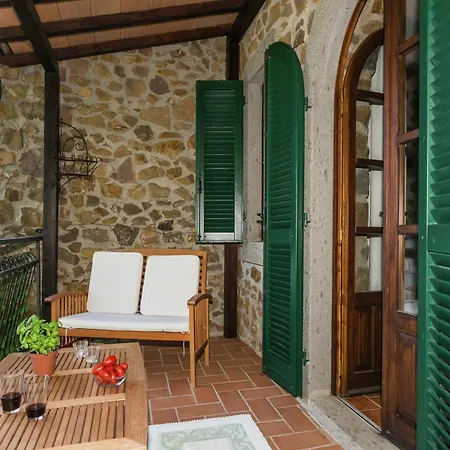 Villa Santa Fiora Farmhouse Villa Santa Fiora
